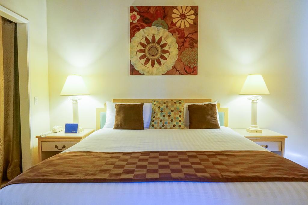 Pacific Crest Hotel Santa Bárbara Habitación foto