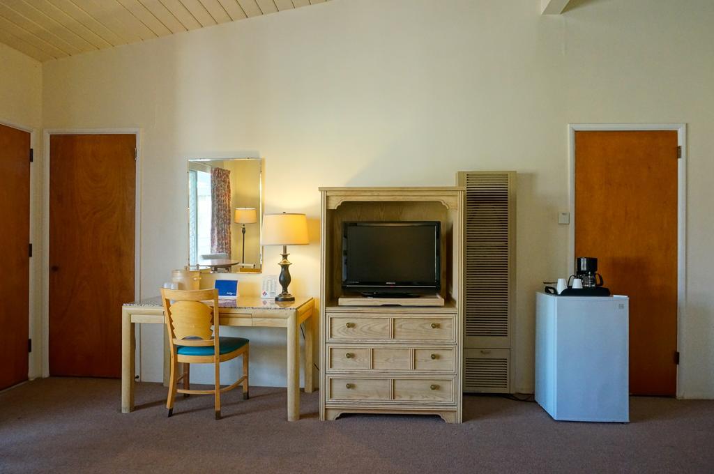 Pacific Crest Hotel Santa Bárbara Habitación foto